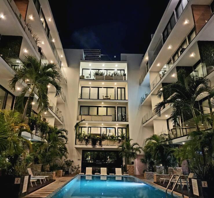 Stunning 1 Bdrm Condo Gym-Pool 10 Min To The Beach & Quinta Av Playa del Carmen Exterior photo